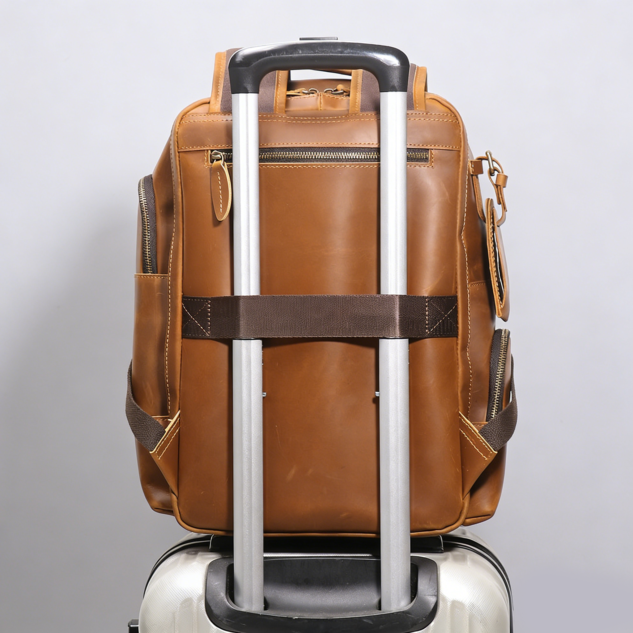 OSO Vintage Full-Grain Leather Backpack