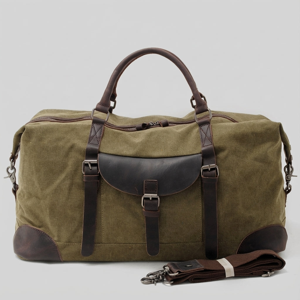 OSO weekender bag in midnight black with leather handles