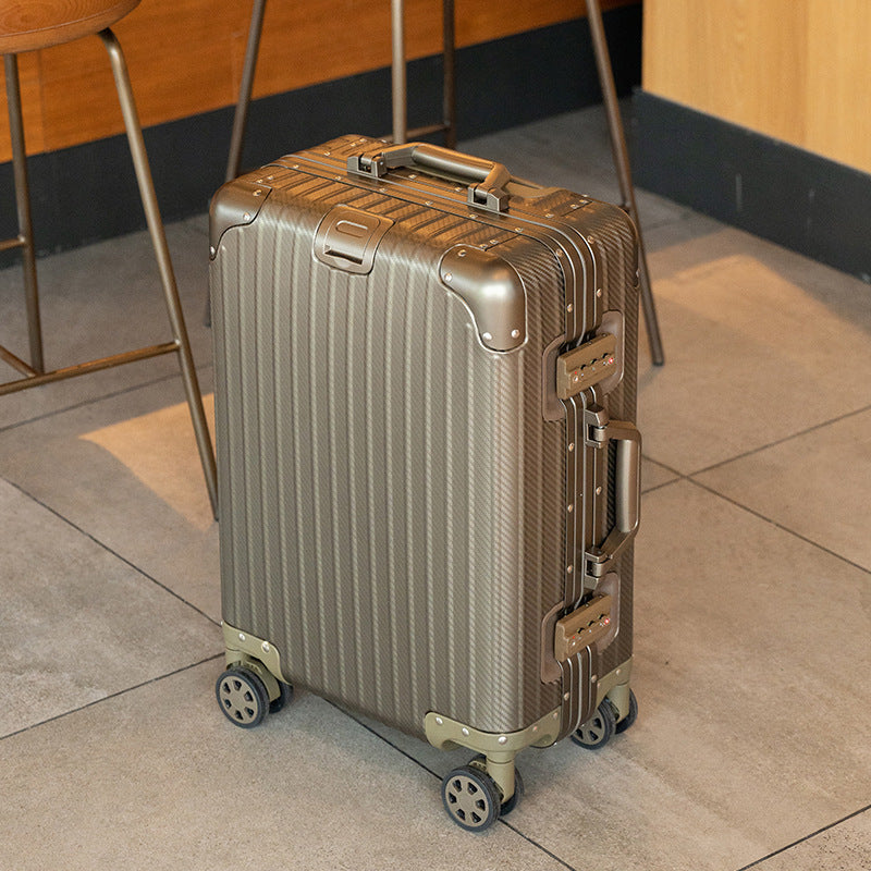 OSO Travel Set with champagne gold and crimson red luggage pieces