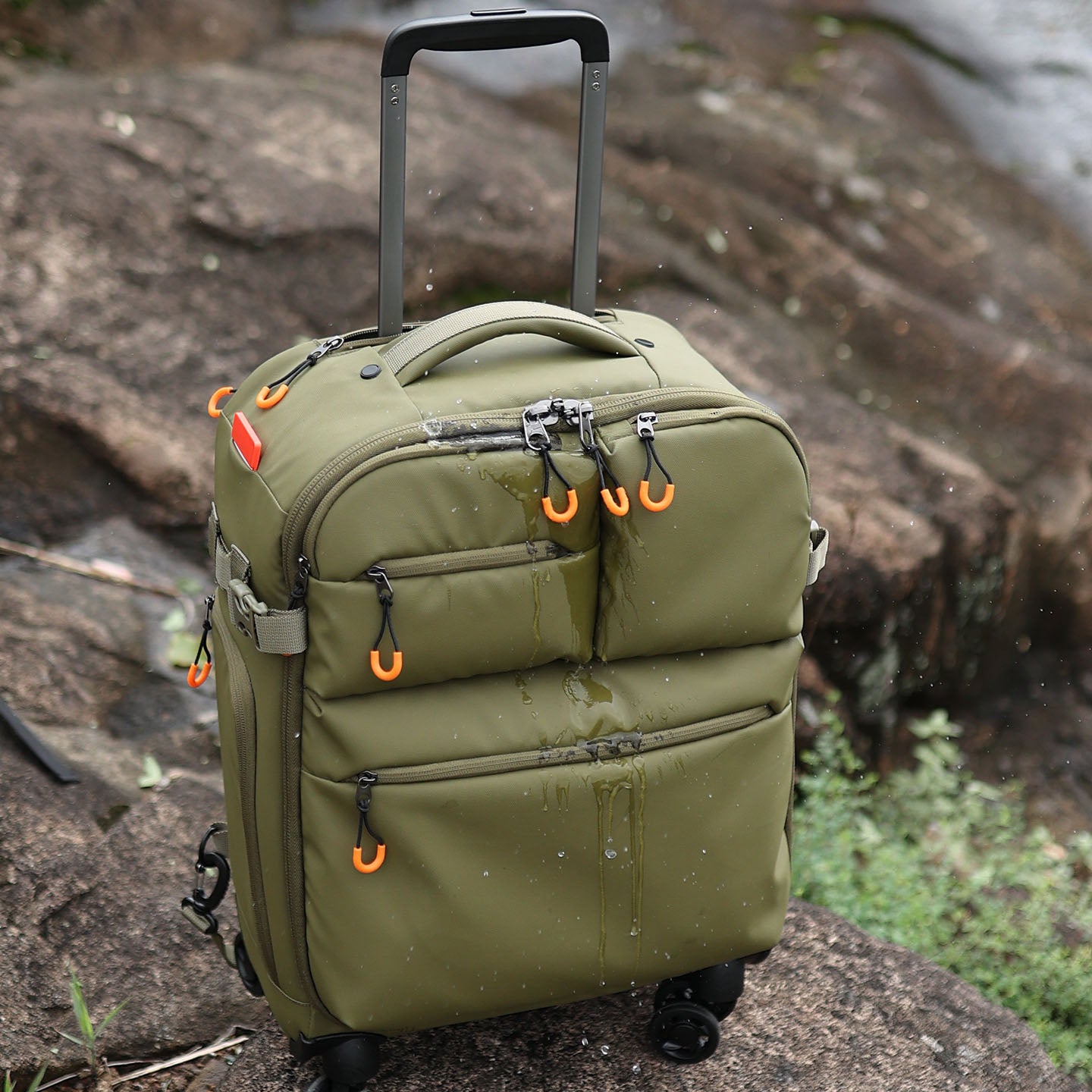 OSO 18" Convertible Camera Luggage - Lightweight Carry-On