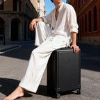 OSO Hybrid Luggage - Silent PC Carry-On with USB