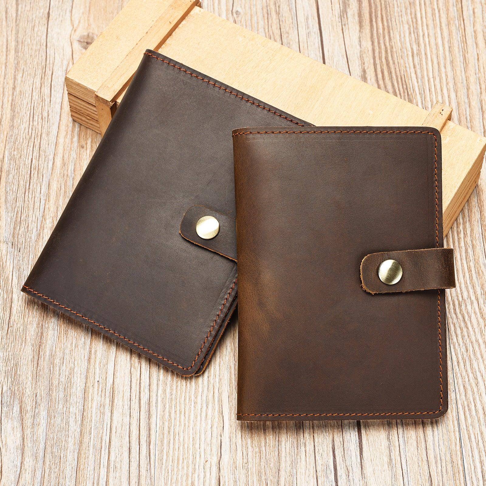 OSO Heritage Passport Holder in Saddle Brown Crazy Horse Leather